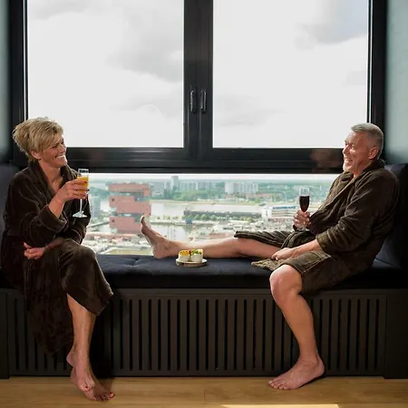 Skynooz-exclusive Privé Wellness Penthouse Amberes